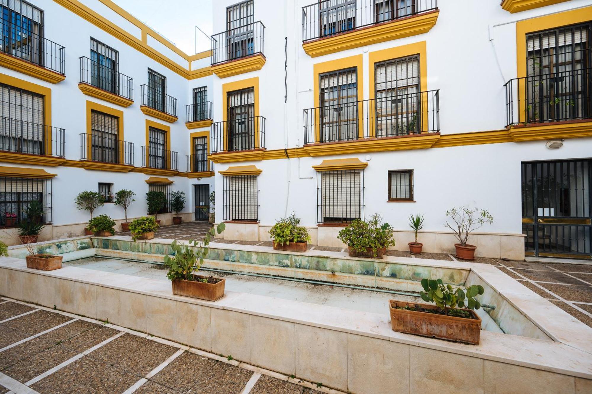 Pilsev Center Apartment Sevilla Buitenkant foto