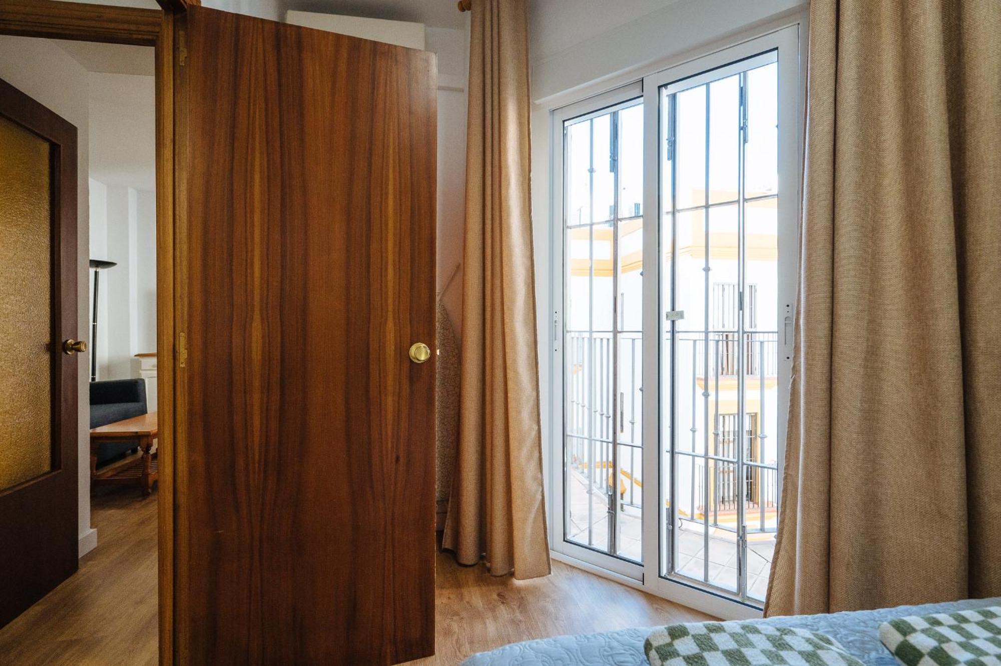 Pilsev Center Apartment Sevilla Buitenkant foto