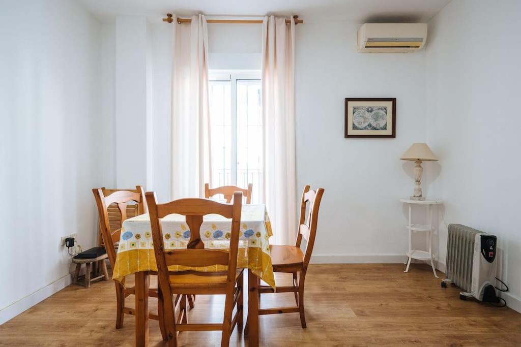 Pilsev Center Apartment Sevilla Buitenkant foto